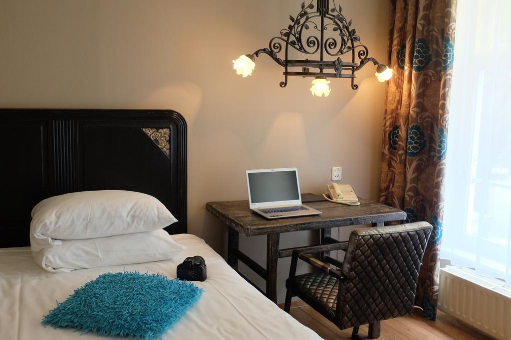 Augusta Hotel IJmuiden Bilik gambar